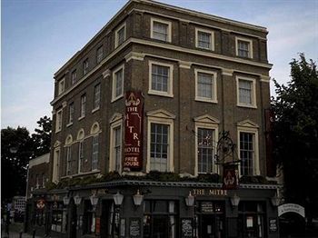 The Mitre Hotel London Exterior photo